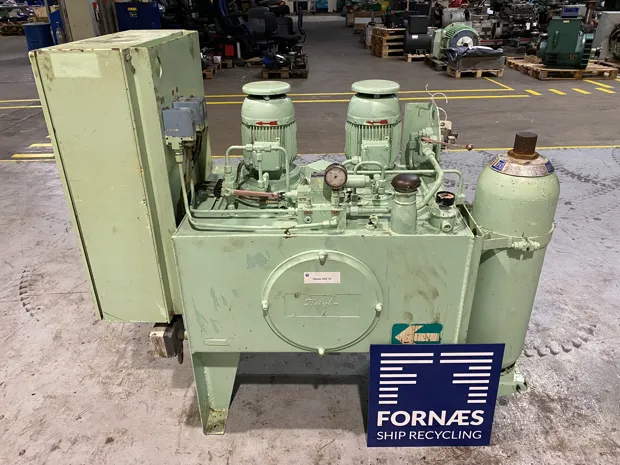 Image 3 of 8 - HS321