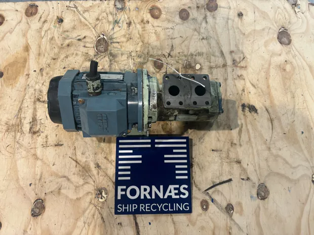 Image 9 of 11 - IMO - ACD 025N6 IVBP