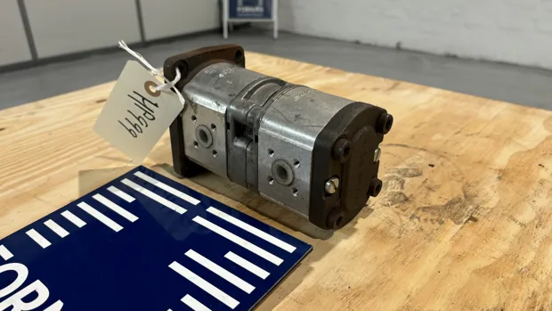 Image 4 of 9 - HP999