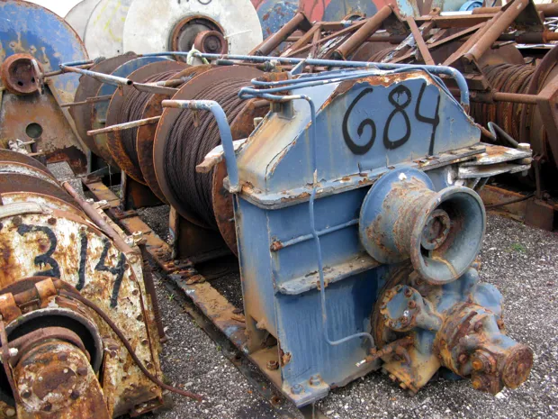 Image 1 of 2 - Trawl winch