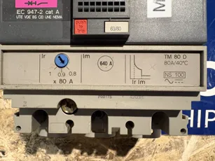 Merlin Gerin - Compact