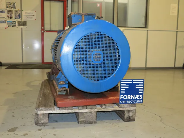 Image 4 of 7 - HP957