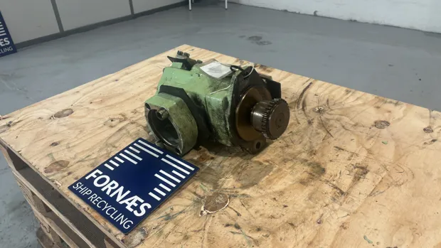 Image 7 of 9 - HP984