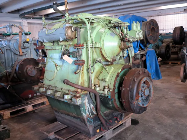 Image 4 of 5 - Ulstein - 600 AGSC