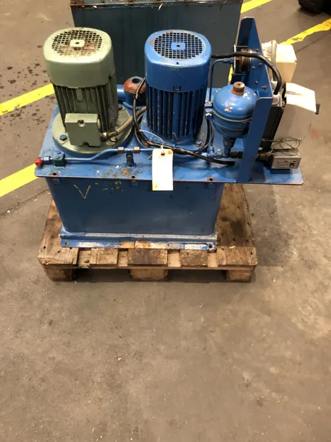 Image 3 of 10 - HS89