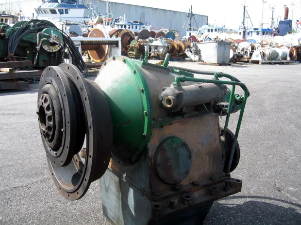 Image 3 of 5 - Ulstein - 220 AGSC