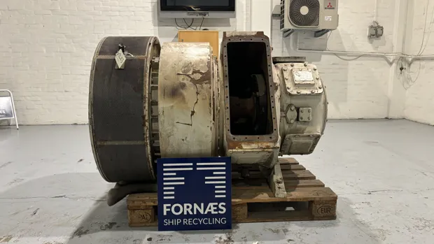 Image 2 of 9 - ABB - VTR 304-P11