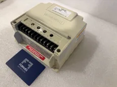 WOODWARD -  8290-138