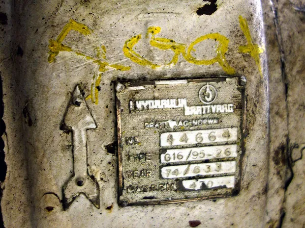 Image 2 of 2 - Brattvaag - G16 /95-26