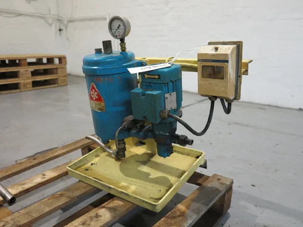 Image 3 of 5 - CJC - HDU 15/25 PV-Z