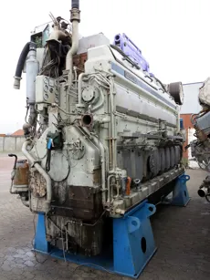 Wärtsilä - 8R32