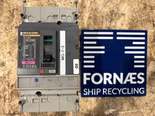 Merlin Gerin - Compact