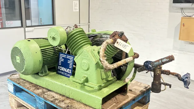 Image 2 of 10 - Espholin - H6