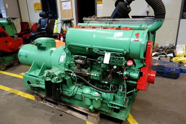 Image 1 of 4 - Deutz