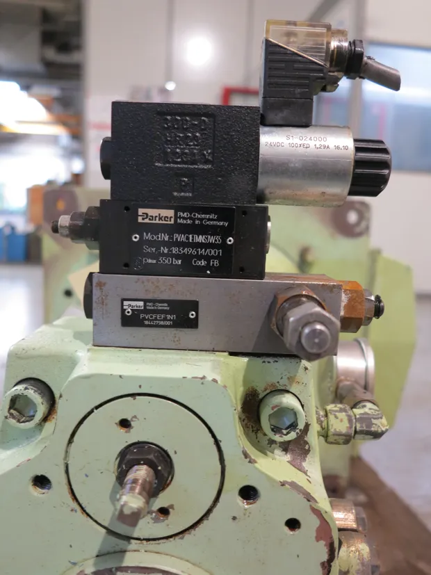 Image 6 of 8 - HP940