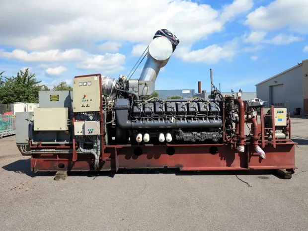 Image 4 of 9 - Deutz