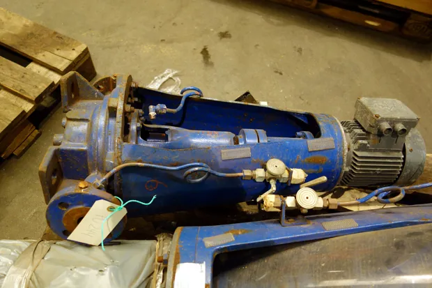 Image 3 of 5 - VN - IL 32/160