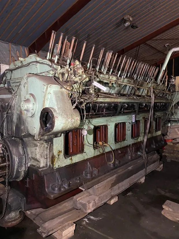 Image 1 of 4 - MaK - For parts - 12M 453 AK