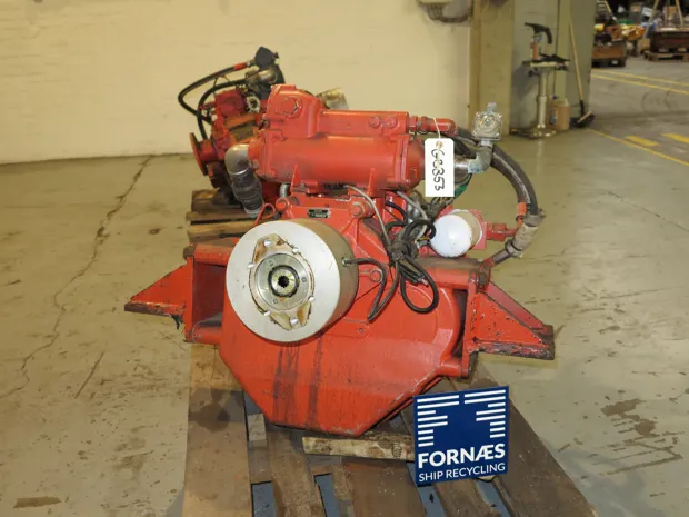 Image 3 of 6 - Twin Disc - MGX-5135RV