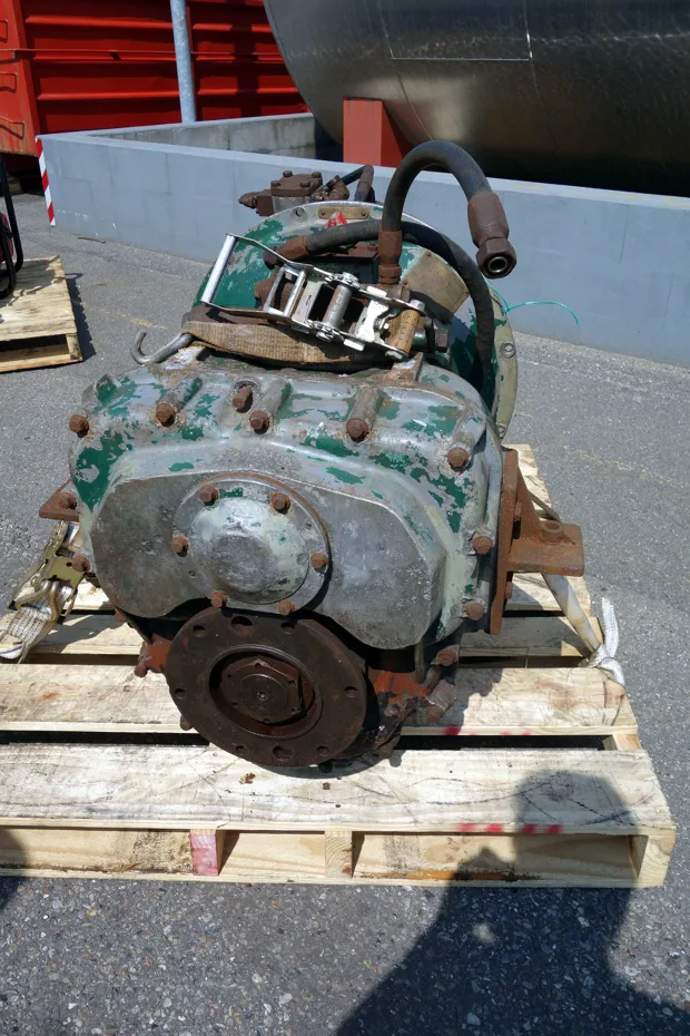 Image 2 of 7 - SCG - MRF 700