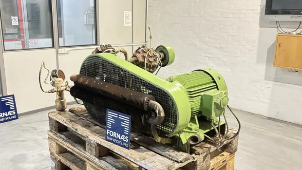 Image 6 of 9 - Espholin - H6