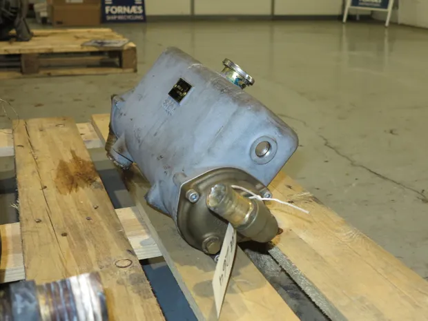 Image 4 of 5 - Bowmann - FH200