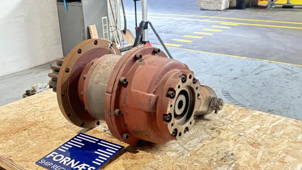 Image 6 of 9 - David Brown - 690108663