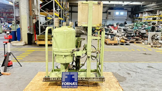 Image 4 of 12 - CJC - PTU2 27/27PM-DEH1PW