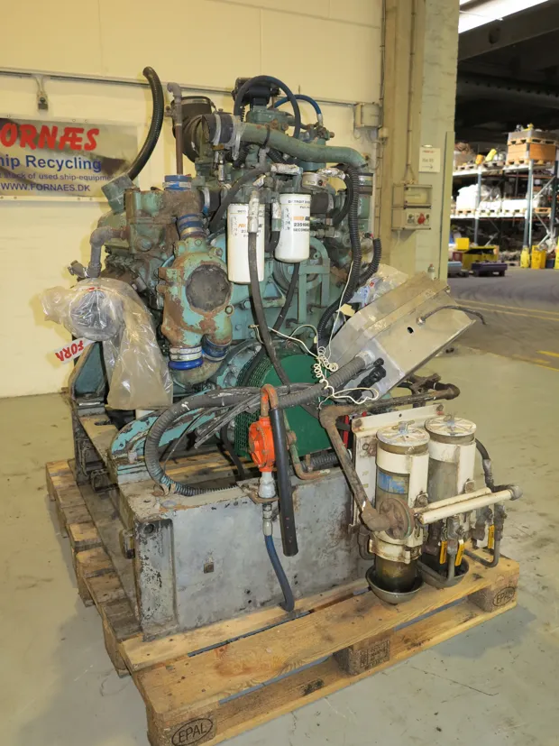 Image 2 of 4 - Detroit - 6VF Model 8067-7800