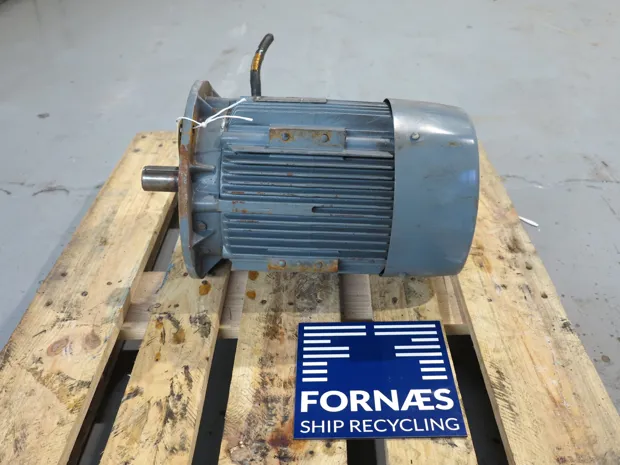 Image 1 of 3 - VEM - K21R 132M 4