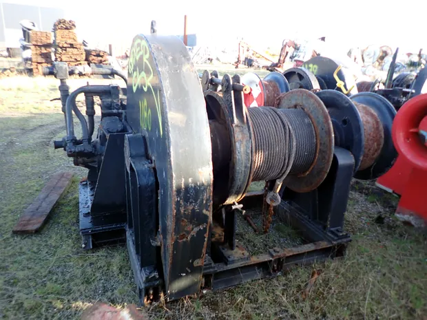 Image 2 of 5 - Mooring winch