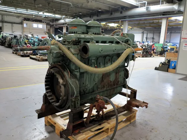 Image 3 of 5 - Detroit - Model 6055-C