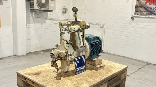 Image 2 of 13 - HP1026