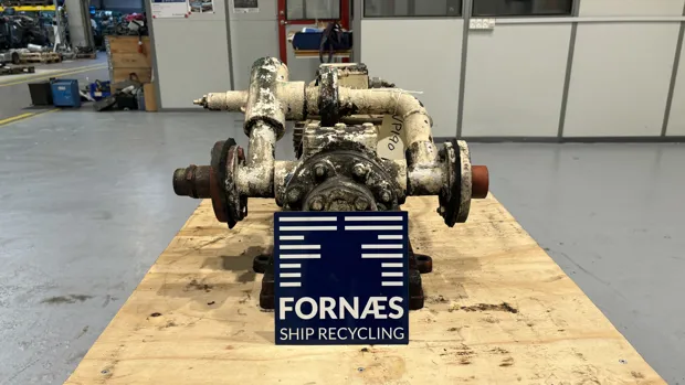 Image 3 of 11 - Kracht