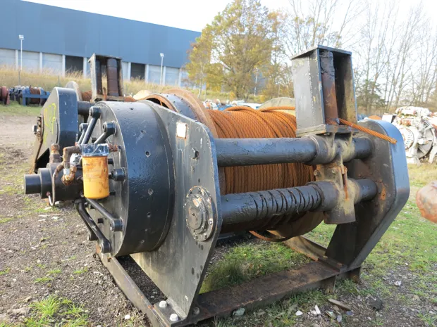 Image 5 of 7 - Trawl winch