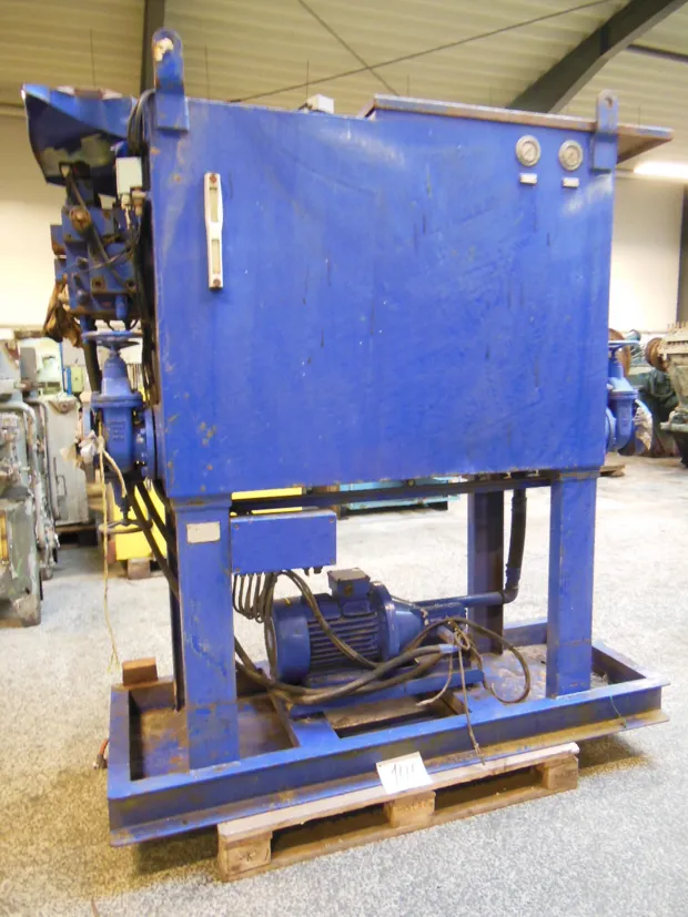 Image 3 of 3 - HS145