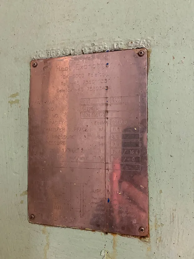 Image 2 of 5 - APV - N35