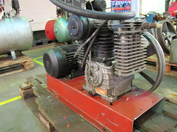 Image 3 of 5 - Creyssensac - CL 50