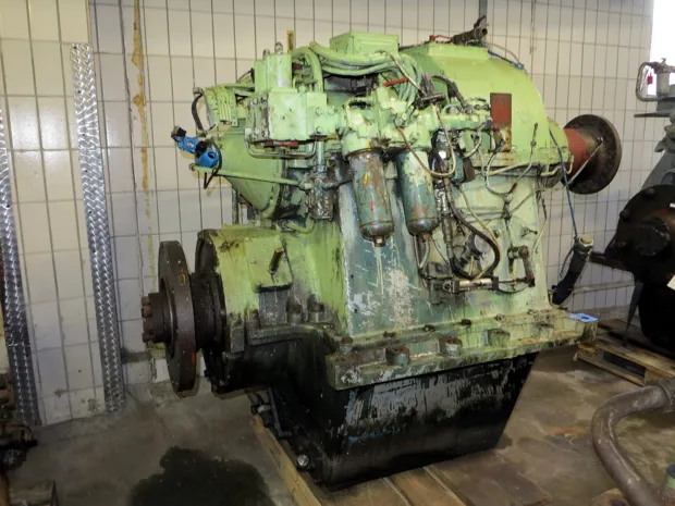 Image 1 of 5 - Ulstein - 600 AGSC