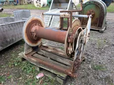 Sounder winch