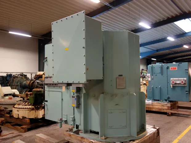 Image 3 of 6 - ABB - AMA 500L 6L VAFTMH