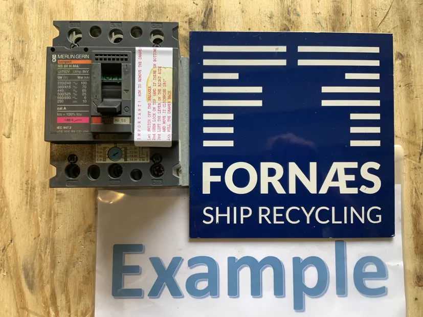 Image 1 of 2 - Merlin Gerin - NS80H-MA