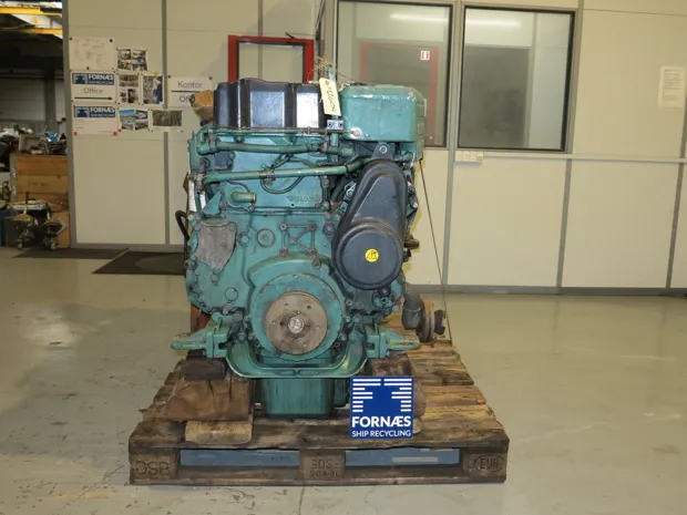 Image 2 of 9 - Volvo Penta - D12D-B MH