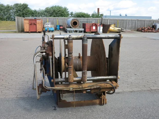 Image 1 of 6 - Trawl winch