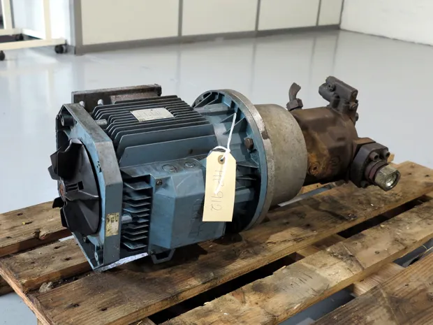 Image 2 of 6 - HP912