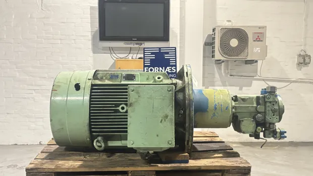 Image 2 of 9 - HP1040