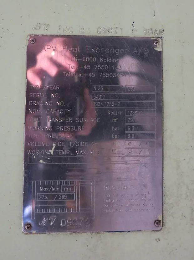 Image 2 of 4 - APV - N35