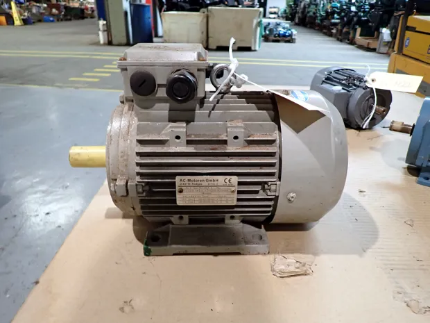 Image 2 of 3 - AC-Motoren - ABA 100LA-4