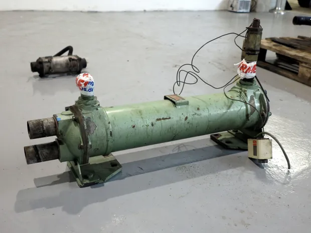 Image 3 of 4 - Bombas Azcue - CHO-116-G9