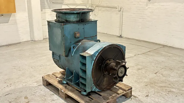 Image 6 of 8 - Stamford  - HC44C